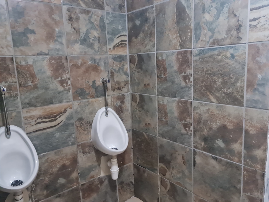 To Let commercial Property for Rent in Gants Plaza Western Cape